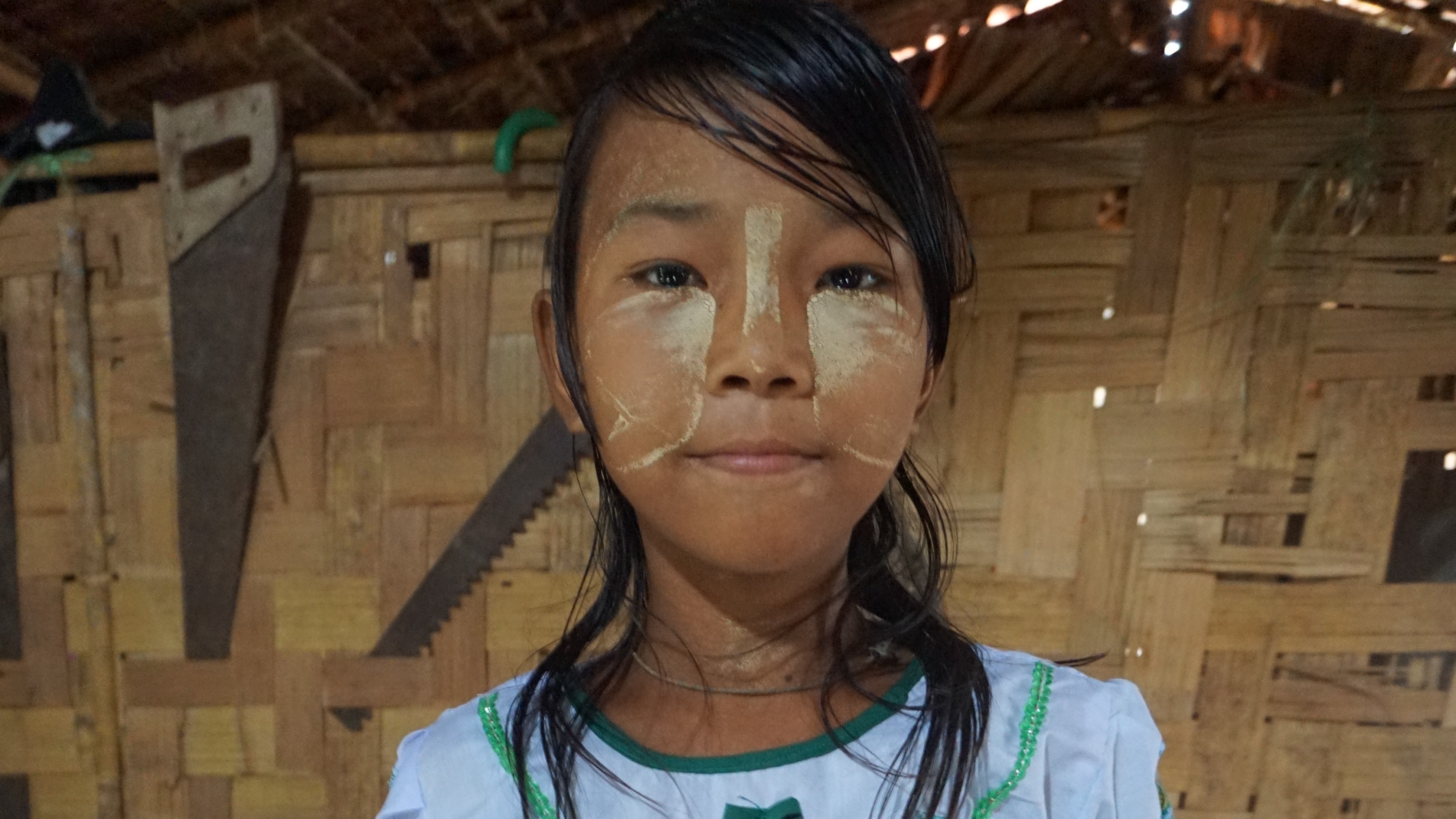 ミャンマーのスラムでも塾で勉強は当たり前 Inclusive World